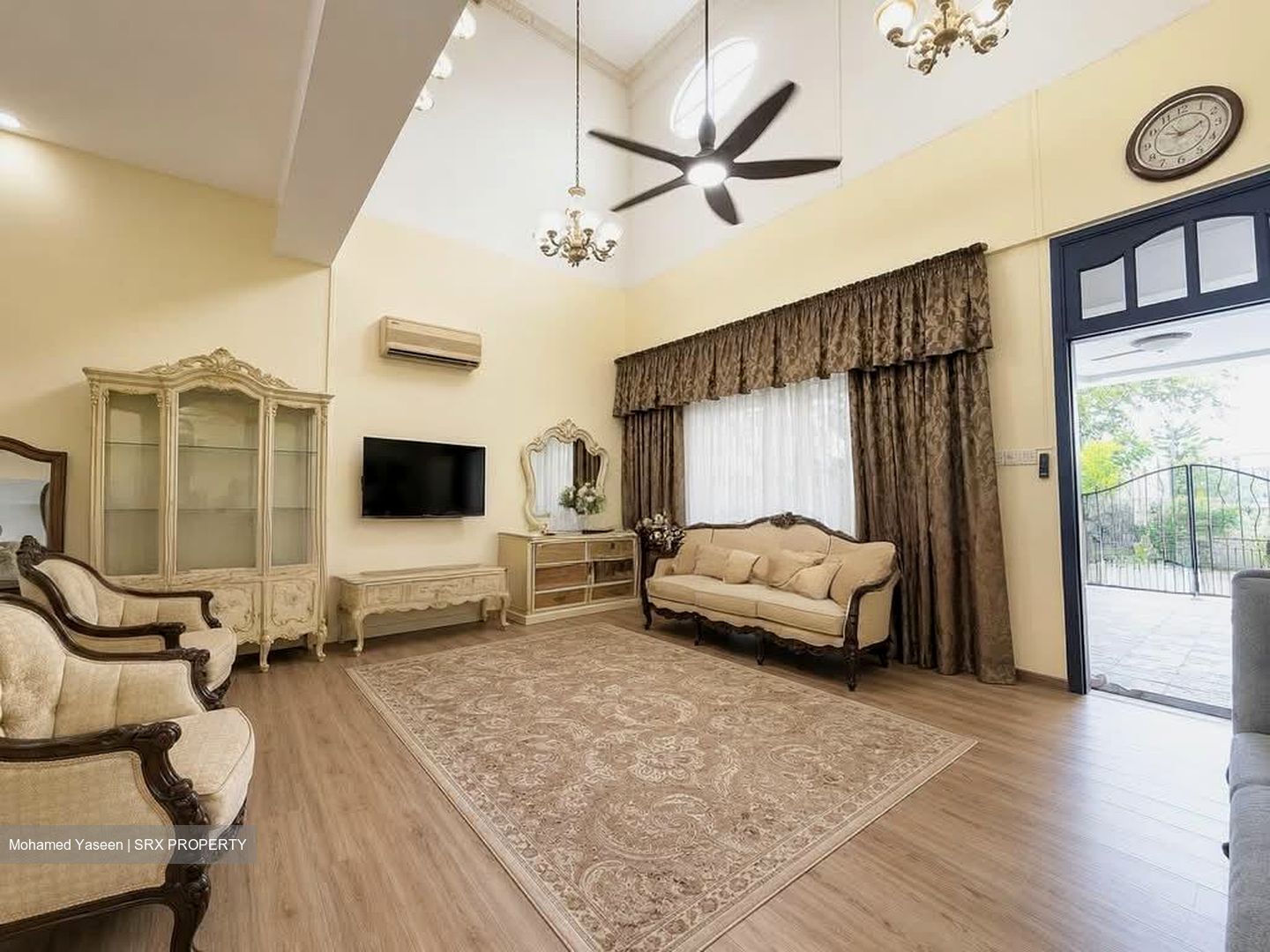 Flora Road (D17), Terrace #573115461